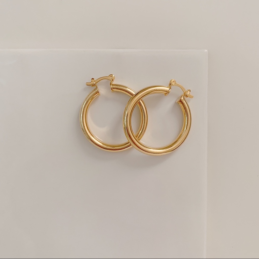 Tube Hoop Earrings | 18k Gold Filled - Picture 3 of 4